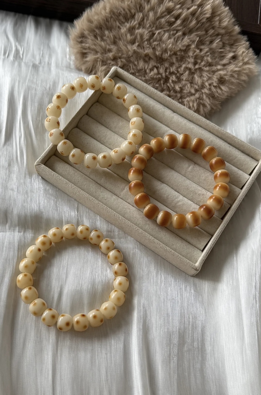 	Decorative Bodhi beads bracelet